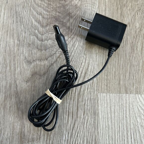 Philips HQ8505 Shaver Power Adapter Charger Cord Genuine 15V 5.4W AC/DC AD21163H - Picture 1 of 4